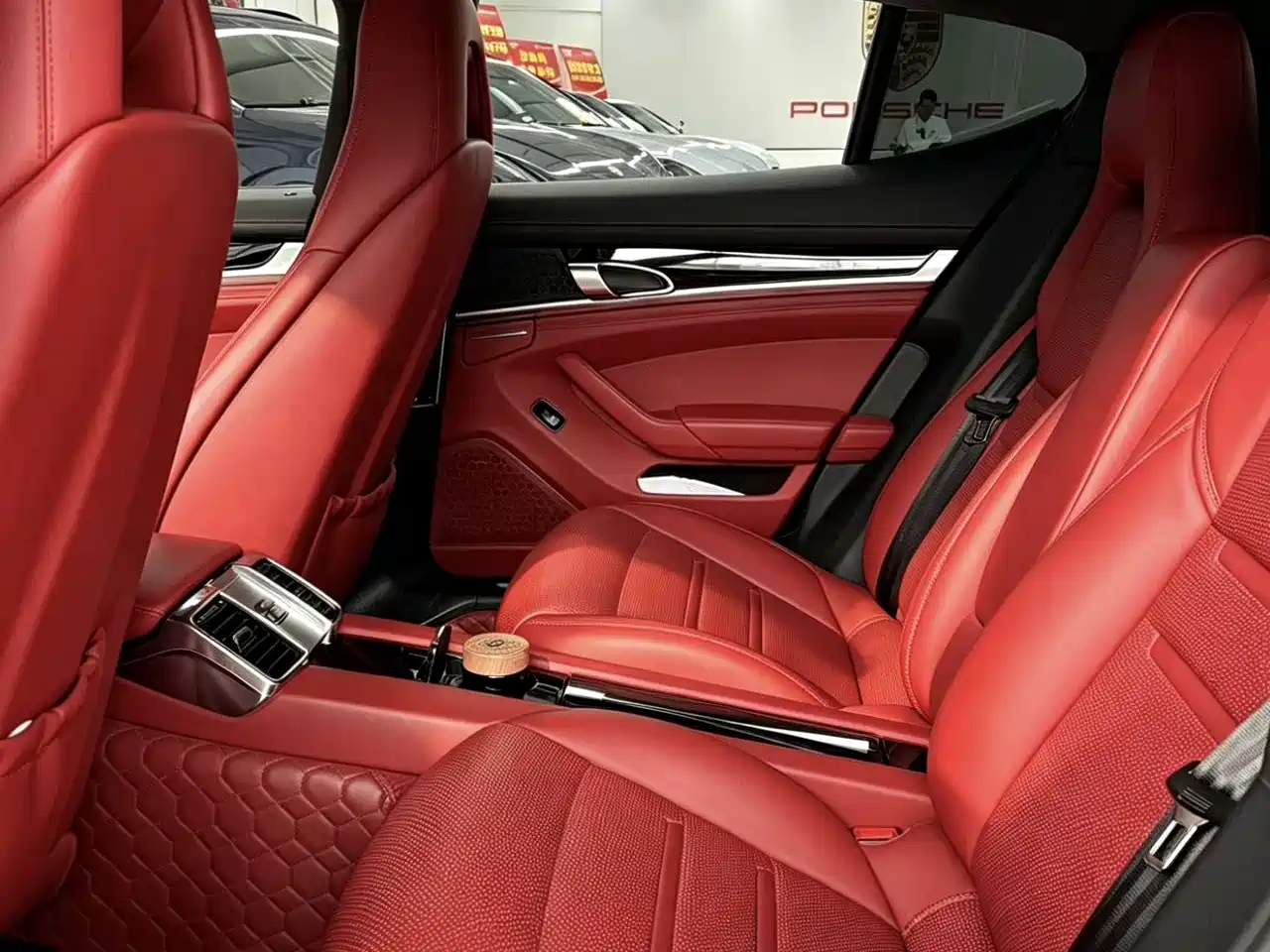 Porsche Panamera 2010 Panamera 3.6L фото 9