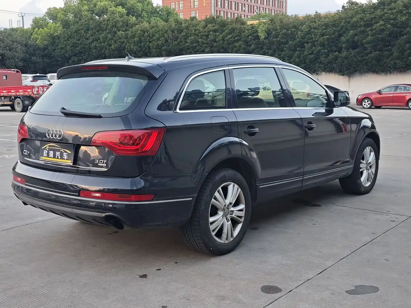 Photo 4 - Audi Q7