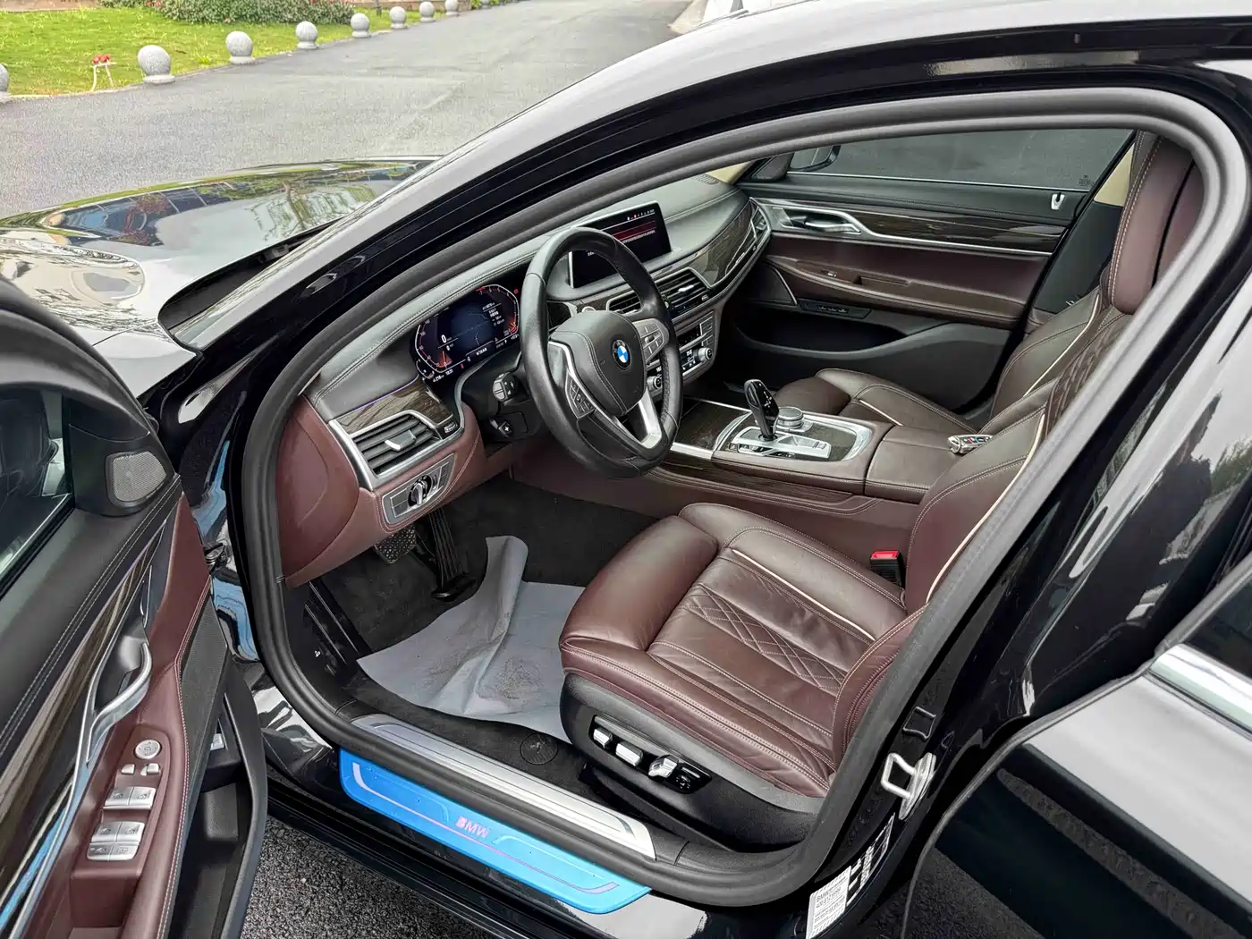 BMW 7 Series 2021 Model 730Li Luxury Package фото 5