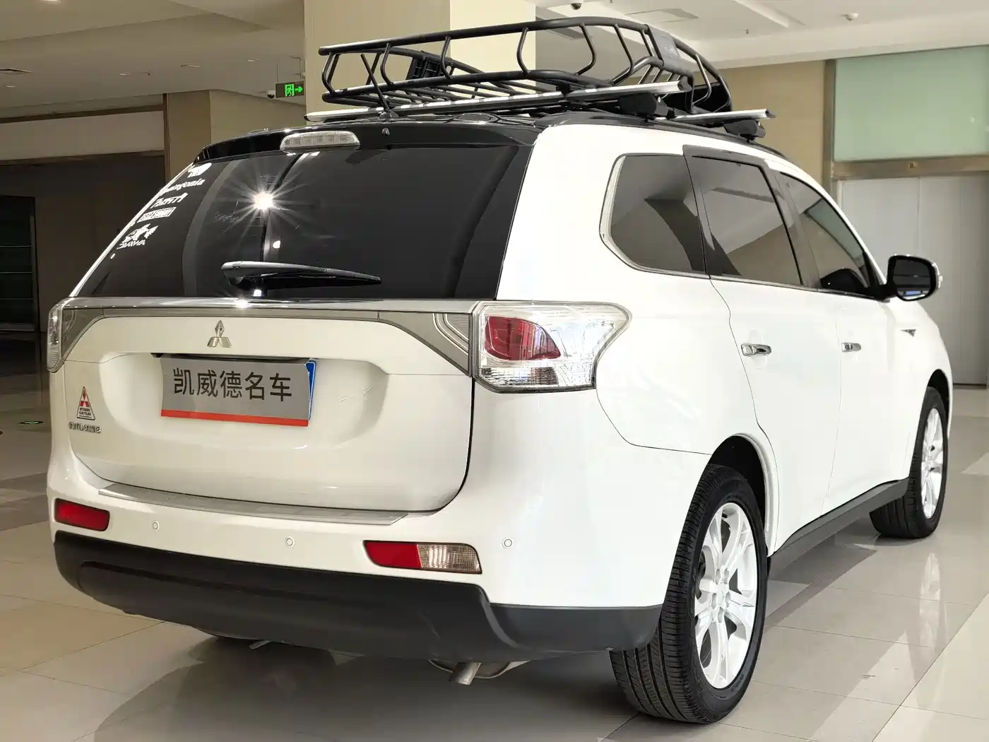 Mitsubishi Outlander (Import) 2013 2013 2.4L 4WD Luxury Navigation 5-seater
