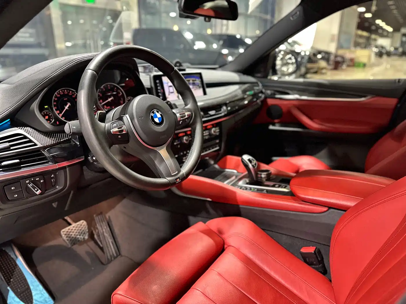 BMW X6 2017 xDrive35i M Luxury Sport фото 19