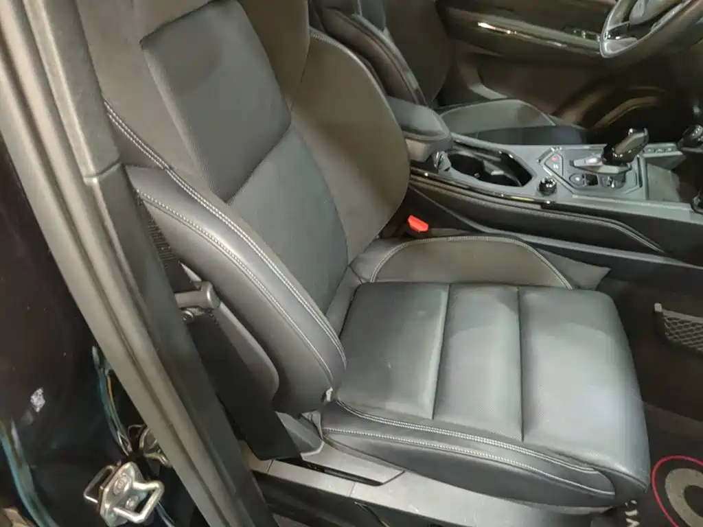 Lynk & Co 01 EM-P 2022 2021 1.5TD PHEV Halo