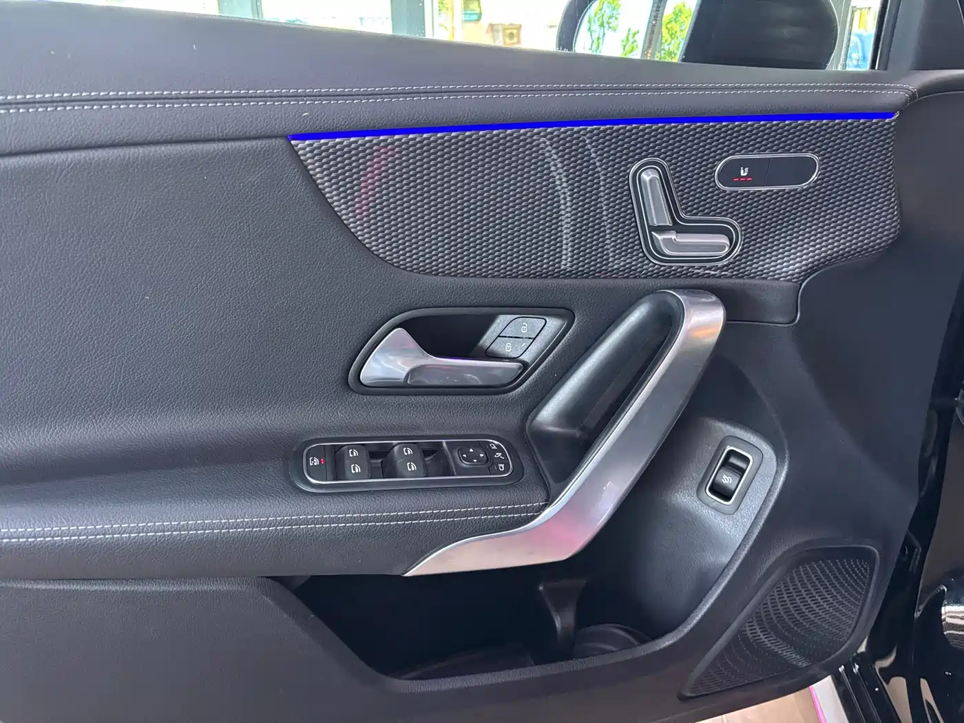 Mercedes-Benz A-Class 2021 A 200 L Sport Sedan Fashion Edition фото 5