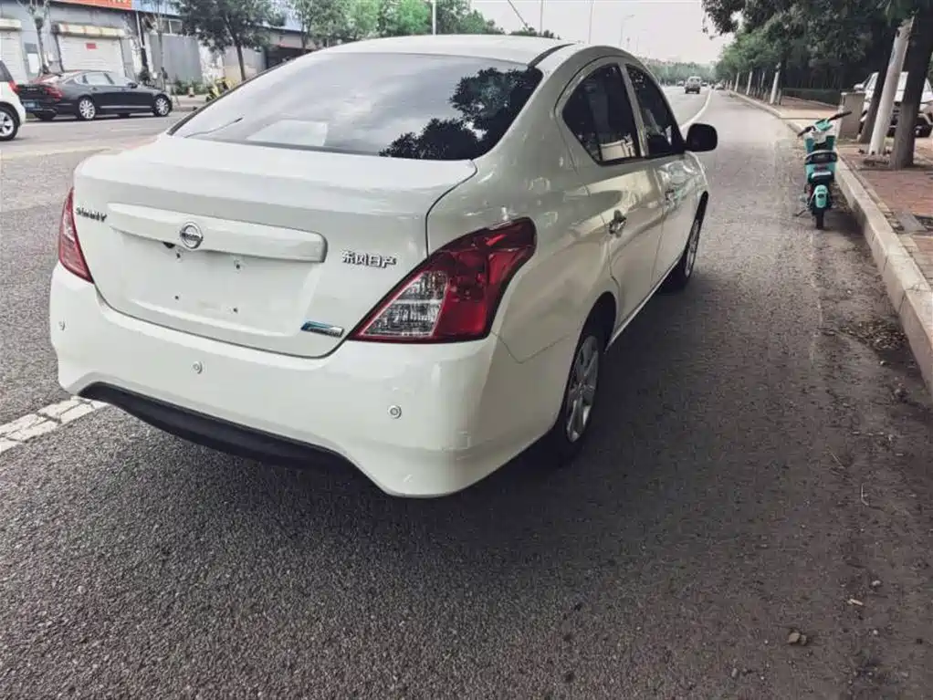 Nissan Sunny 2016 2016 1.5XE CVT Leading Edition