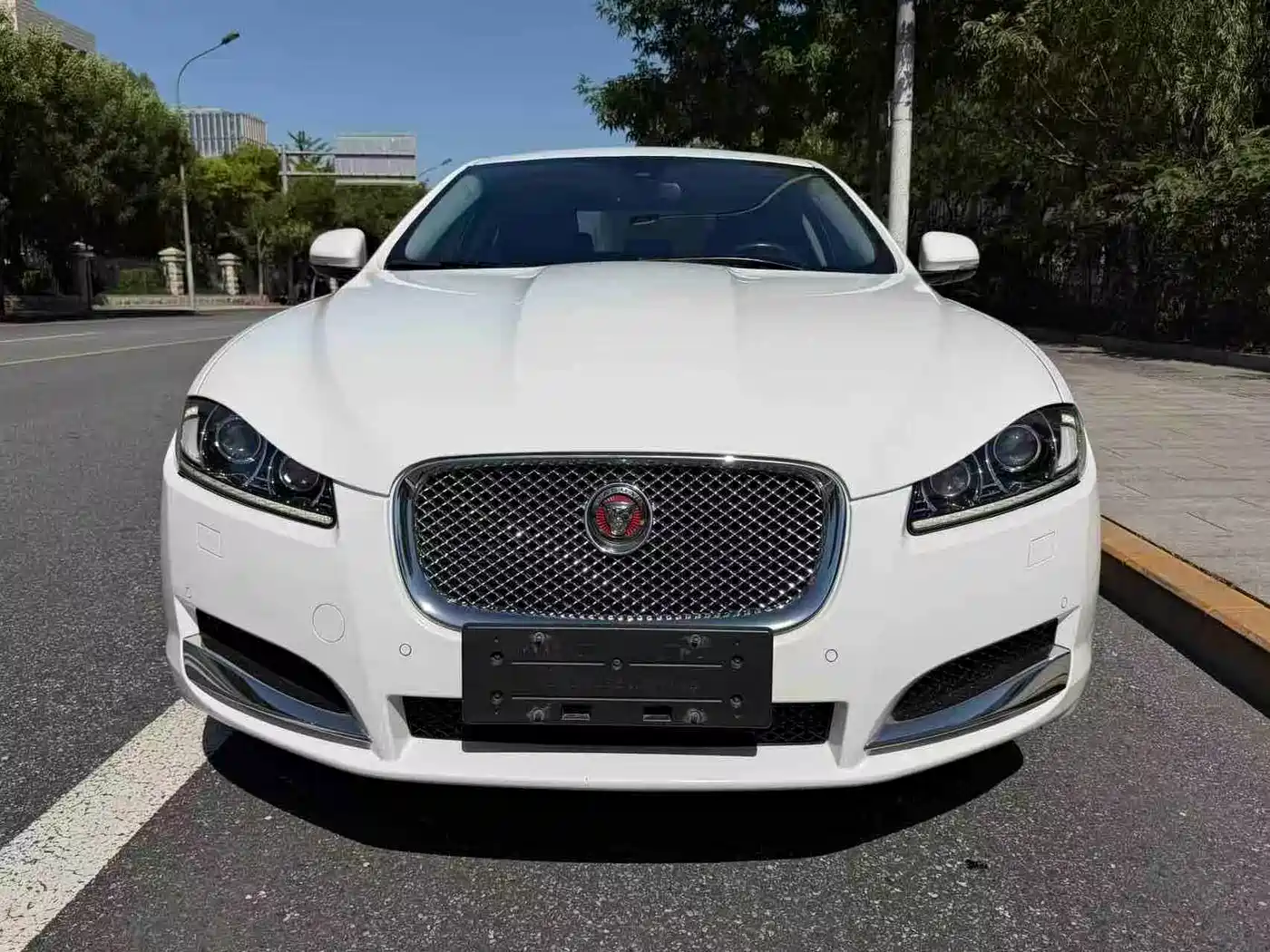 Jaguar XF 2015 2015 XF 2.0T Style Edition