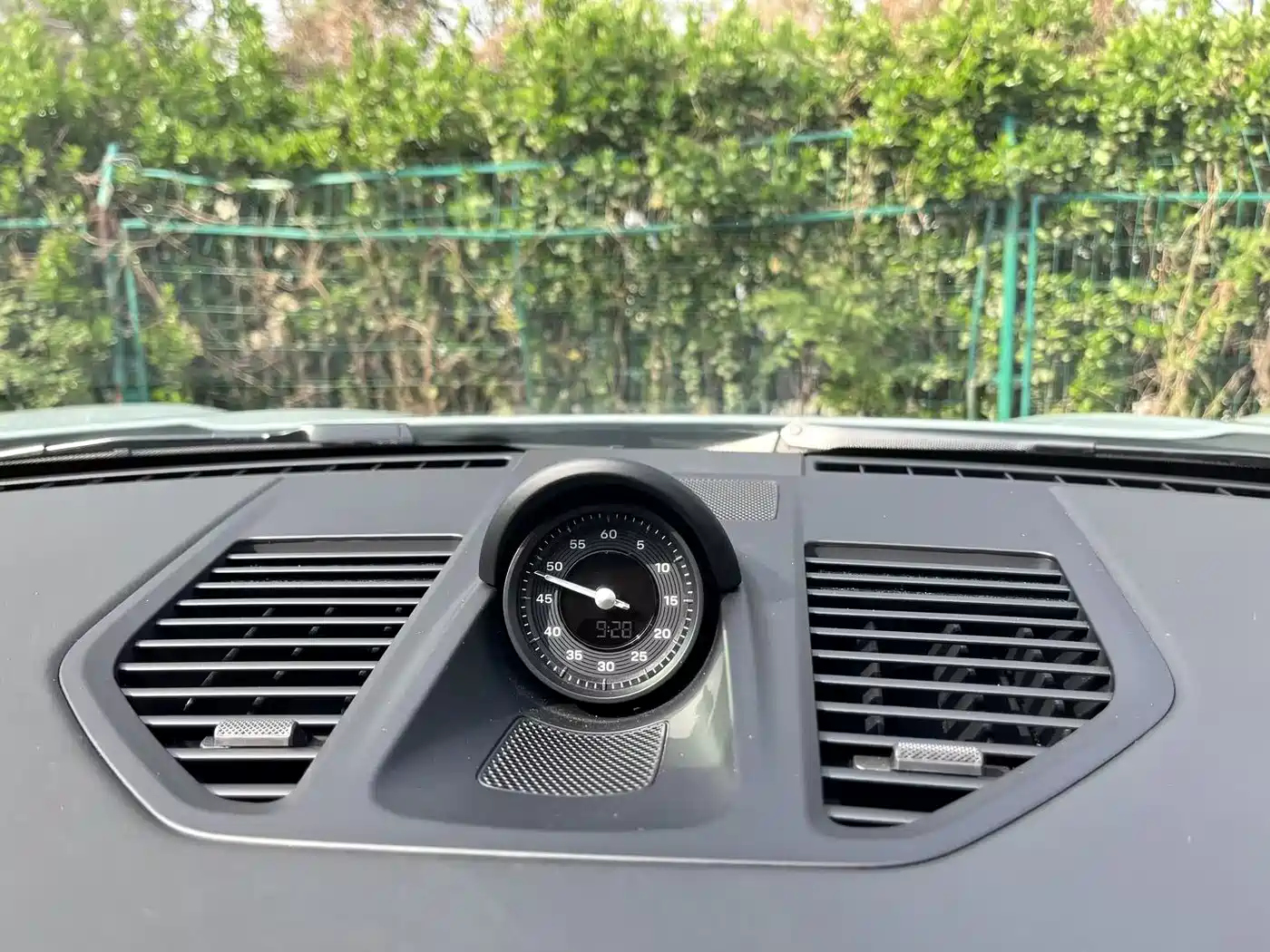 Porsche 911 2025 Carrera 3.0T фото 18