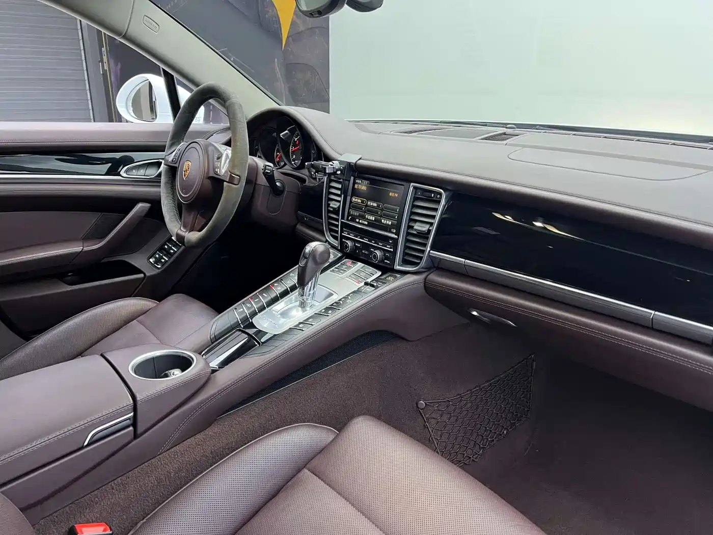 Porsche Panamera 2016 Panamera 4 Executive Edition 3.0T фото 24