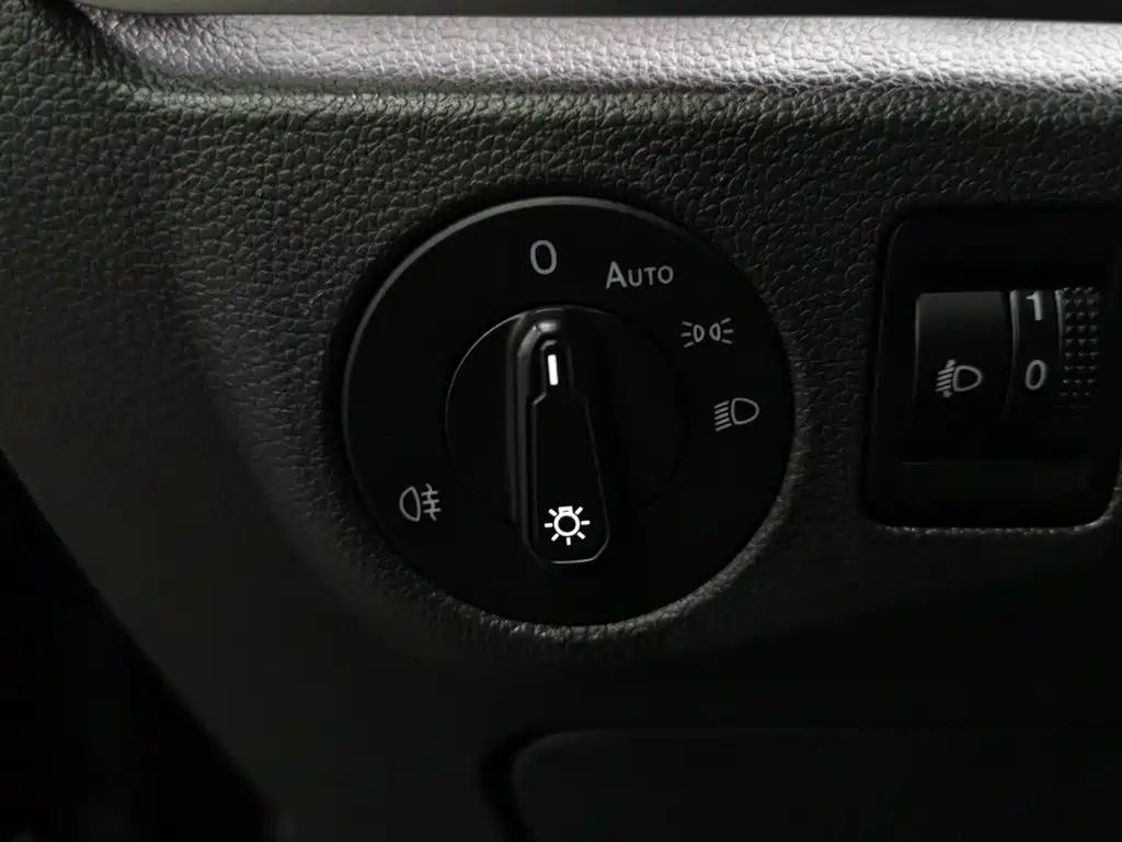 Volkswagen Lavida 2024 Model 1.5L Automatic 5 Million Edition фото 21