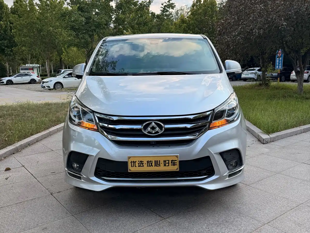 SAIC Maxus Maxus G10 2018 2018 PLUS 2.0T Automatic Flagship Edition
