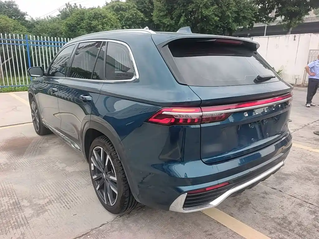 Фото 5 - Geely Monjaro