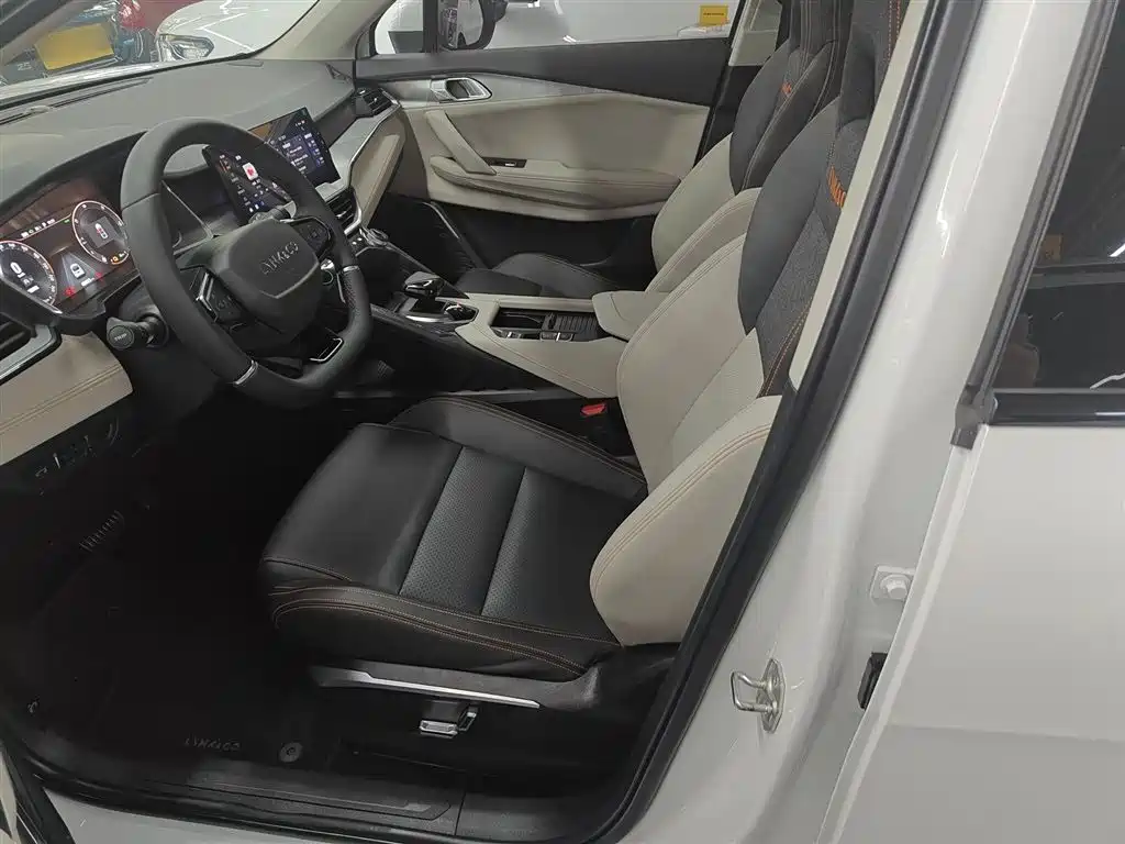 Lynk & Co 06 EM-P 2020 PHEV Plus фото 11