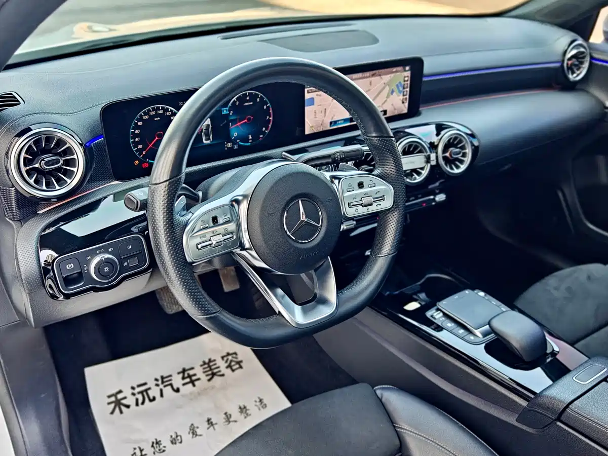 Mercedes-Benz A-Class 2022 A 200 L Sport Sedan Style фото 8