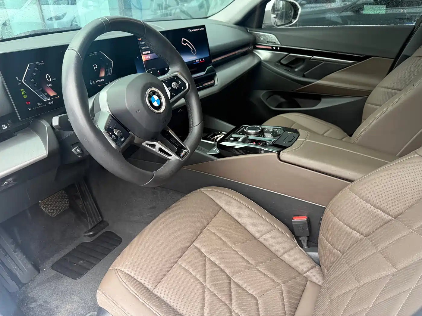BMW 5 Series 2024 525Li M Sport Package фото 4