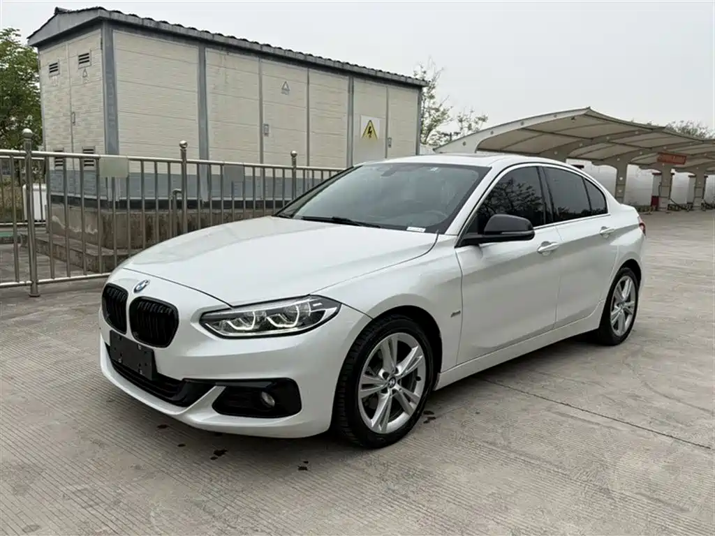 BMW 1 Series 2017 118i Design Package фото 2