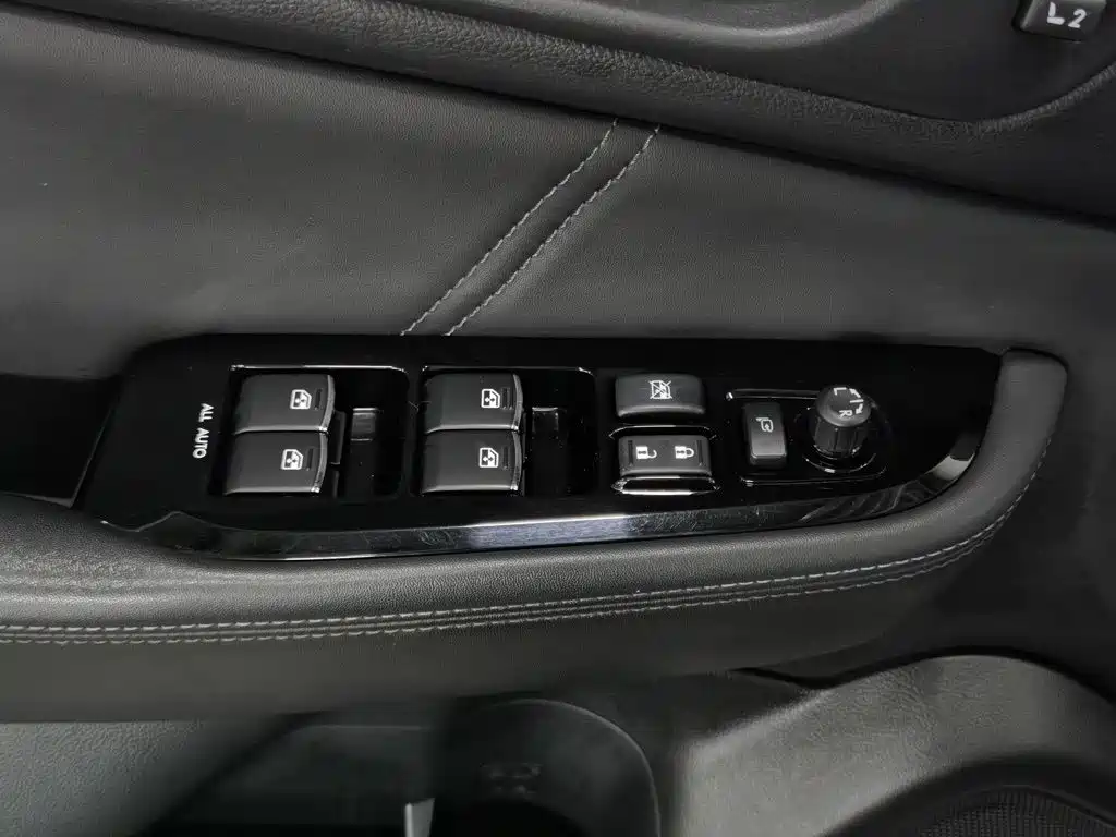 Фото 9 - Subaru Outback