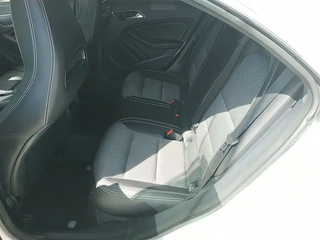 Mercedes-Benz CLA (Import) 2017 Facelift CLA 180 фото 17