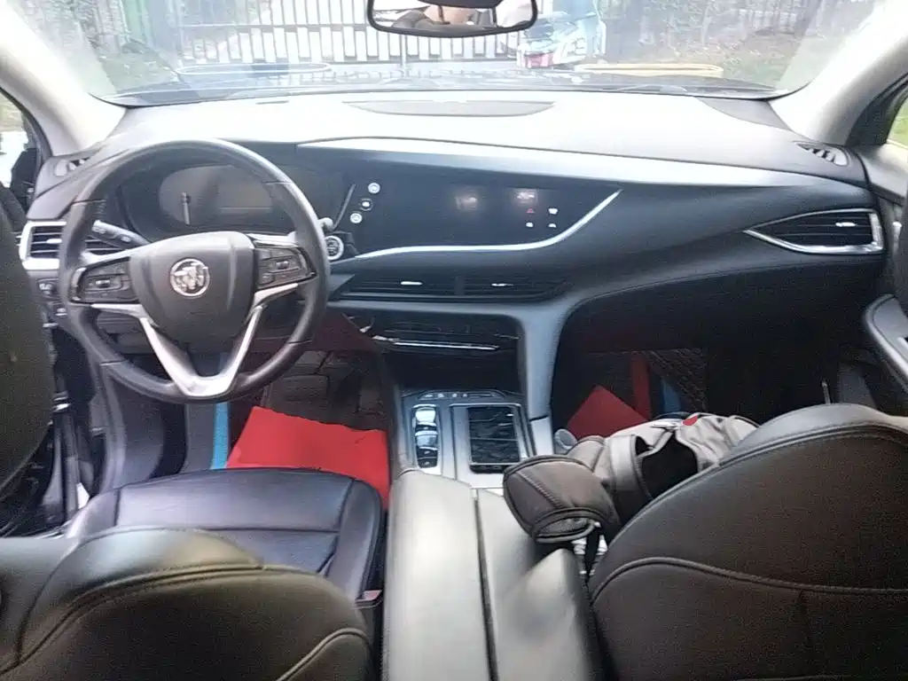Photo 10 - Buick Enclave