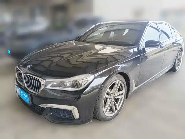 BMW 7 Series 2016 730Li Luxury — фото 1