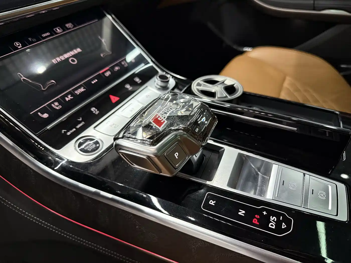 Audi A8 2024 Model A8L 50 TFSI quattro Premium Selection фото 16