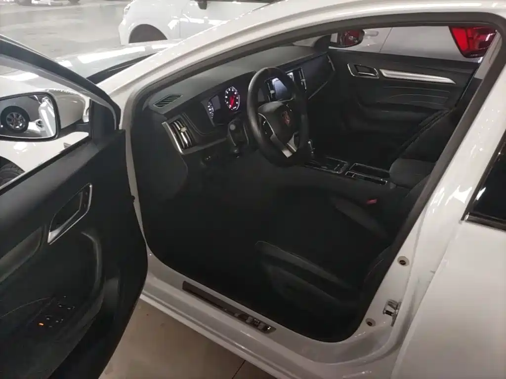 Roewe i6 2019 2020 PLUS 1.6L CVT 4G Connected Glory Flagship Edition