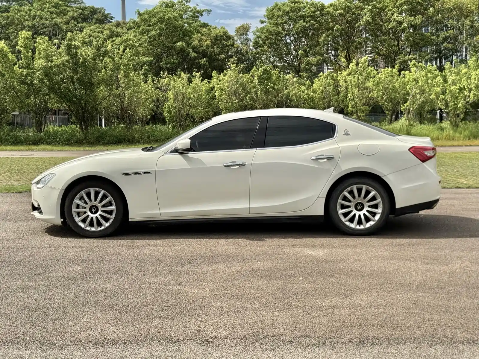 Photo 19 - Maserati Ghibli
