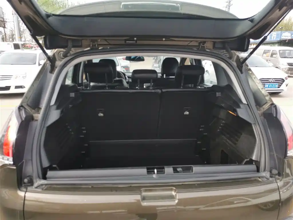 Peugeot 3008 2016 2.0L Automatic Classic Edition фото 19