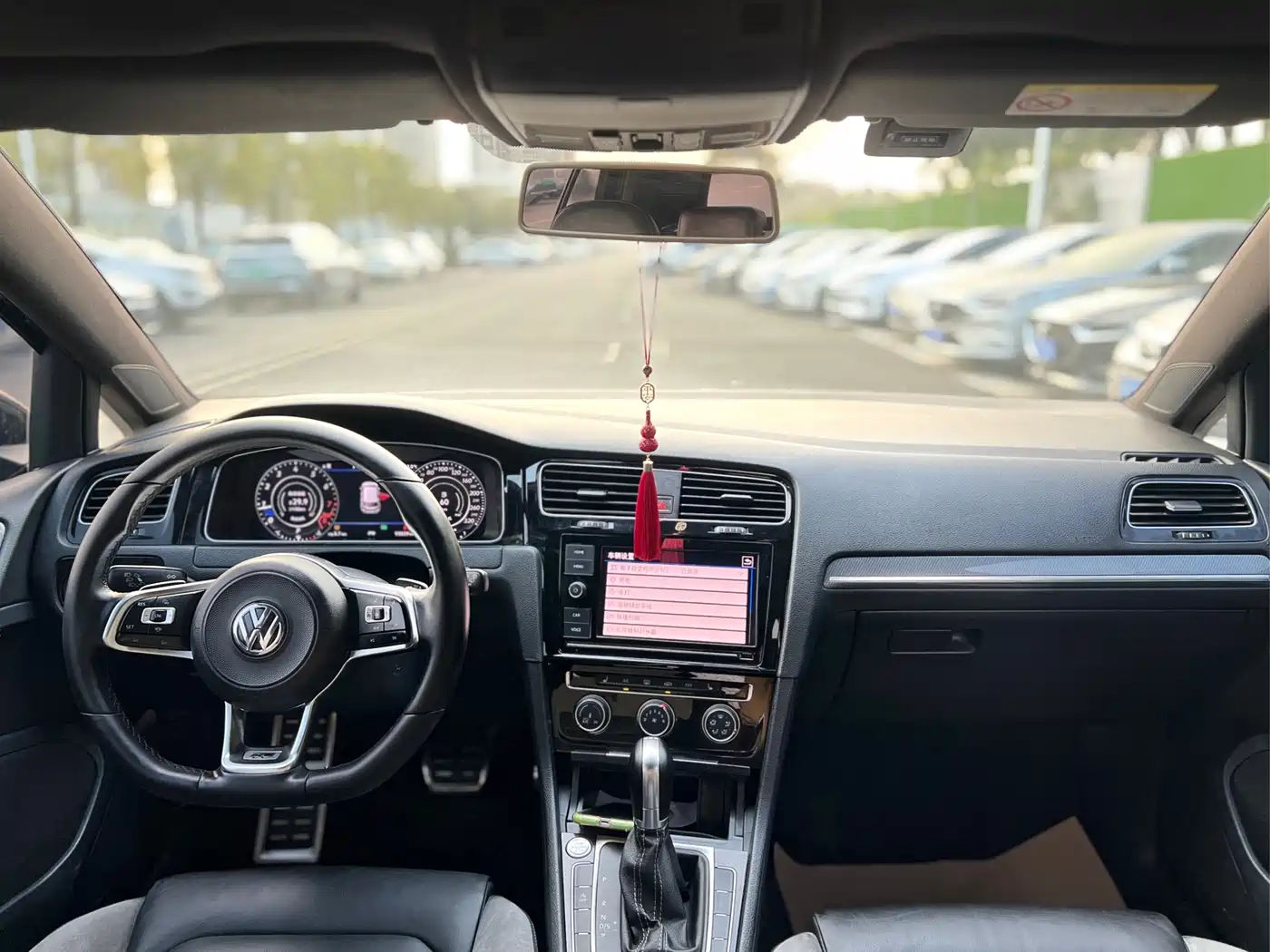 Volkswagen Golf 2019 280TSI DSG R-Line (China V) фото 8