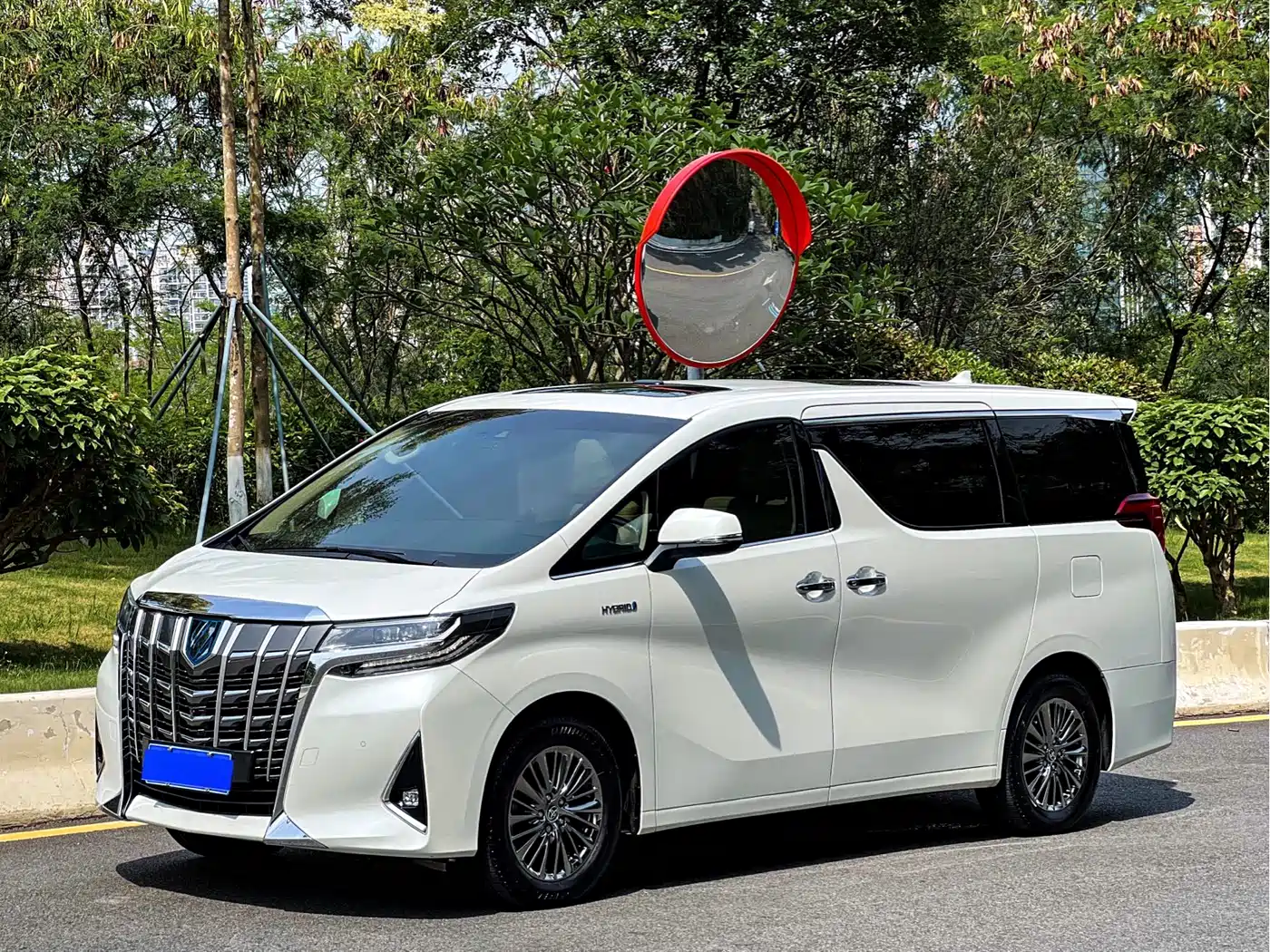 Toyota Alphard 2021 Hybrid 2.5L Luxury