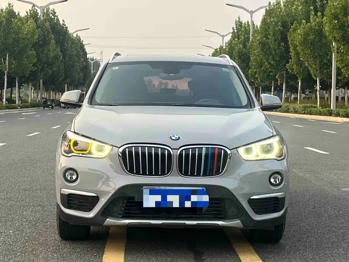 Photo 2 - BMW X1