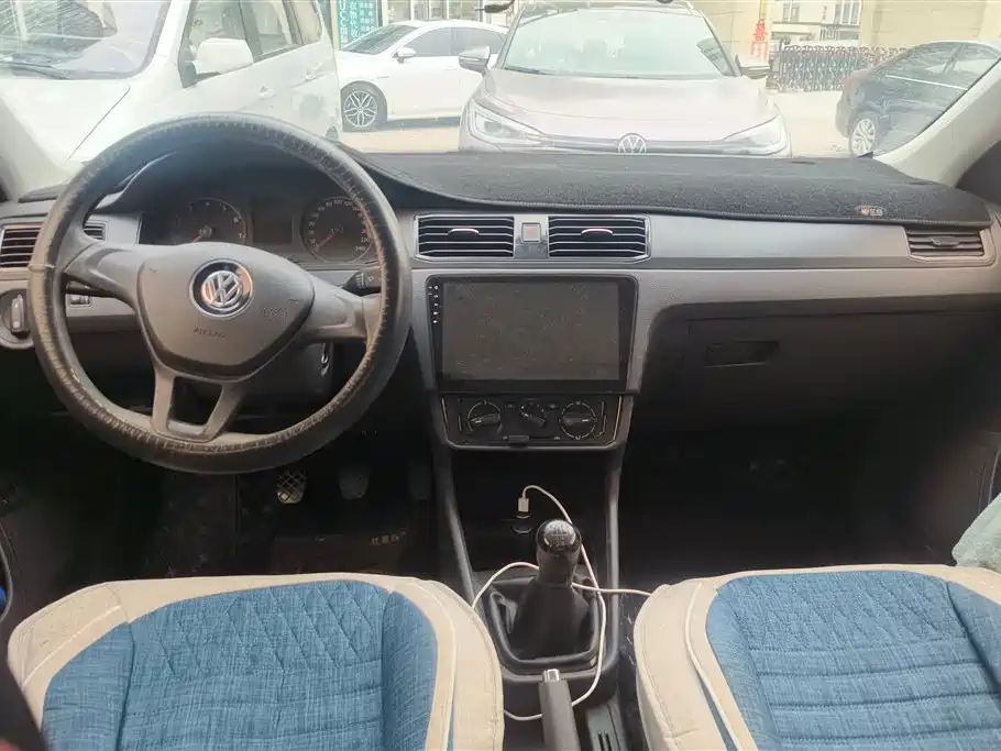 Volkswagen Santana 2016 1.6L Manual Trend Edition фото 12