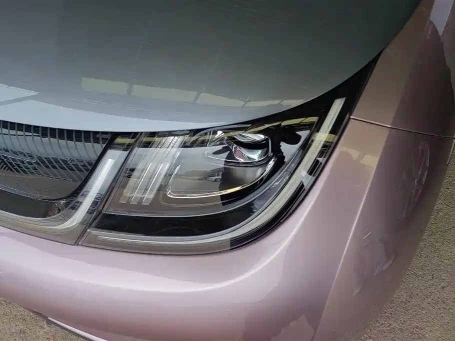 BYD Dolphin 2021 Model 405km Fashion Edition фото 5