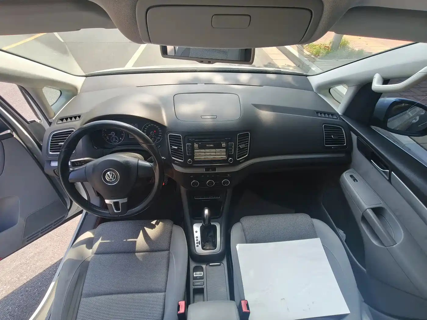 Photo 15 - Volkswagen Sharan