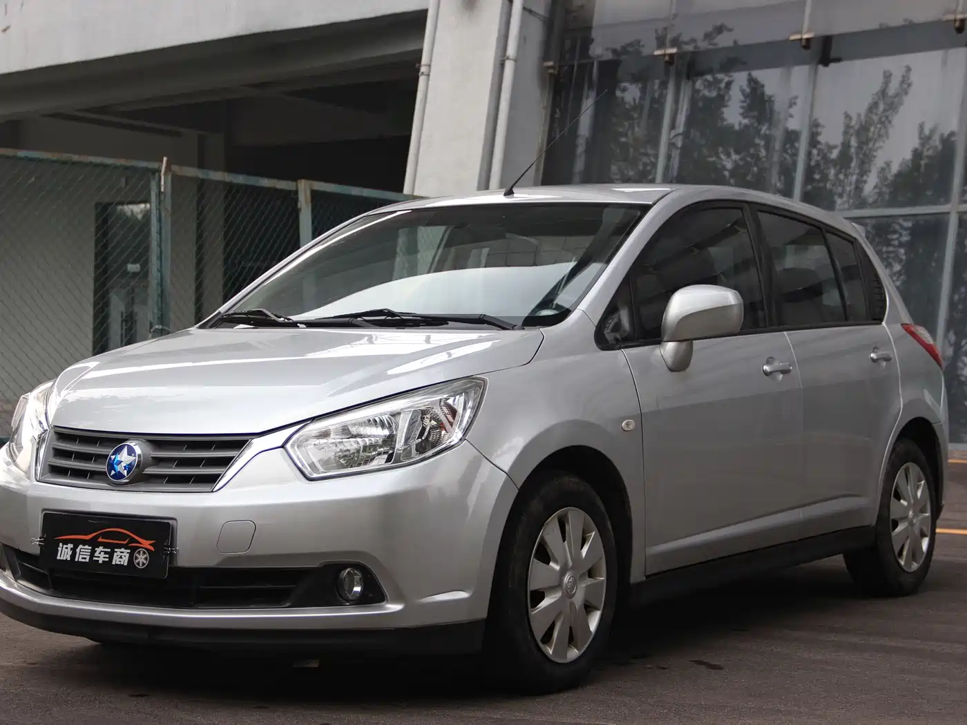 Venucia R50 2014 2013 1.6L Auto Fashion