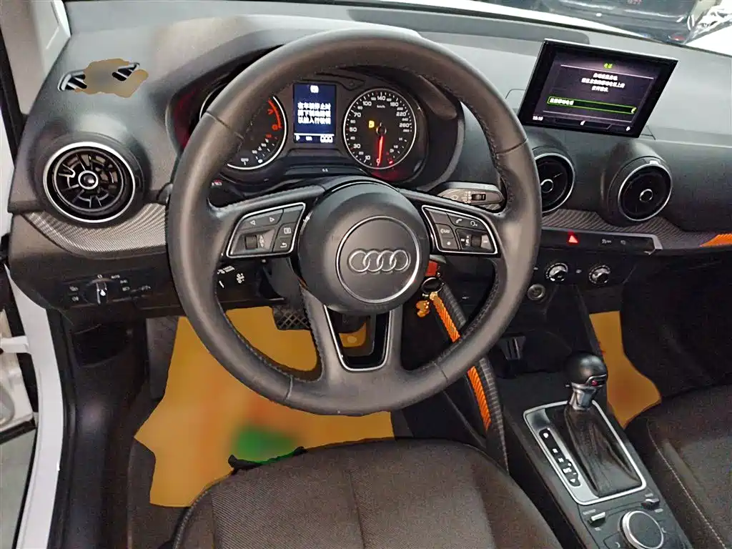 Audi Q2L 2018 35 TFSI Launch Exclusive Edition China V фото 11