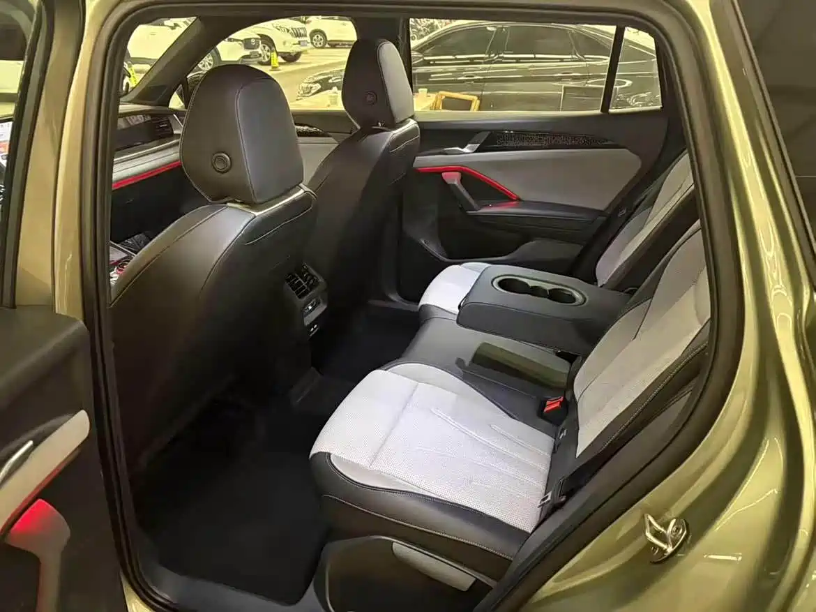 Volkswagen Tayron 2025 Model Tayron L 380TSI 4WD Luxury Easy Package фото 6