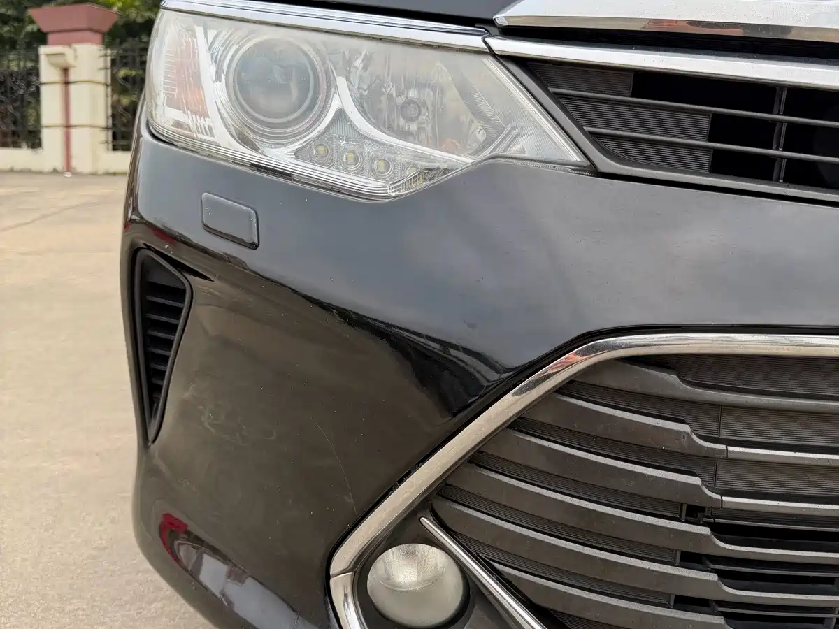 Фото 16 - Toyota Camry