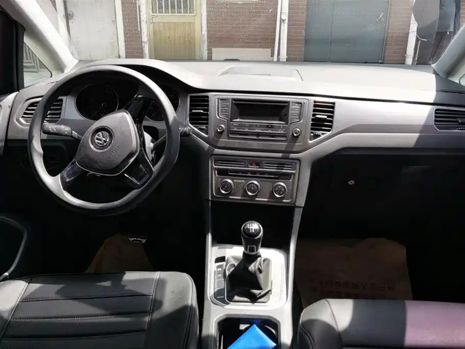 Volkswagen Golf Sportsvan 2016 1.6L Manual Comfort фото 12
