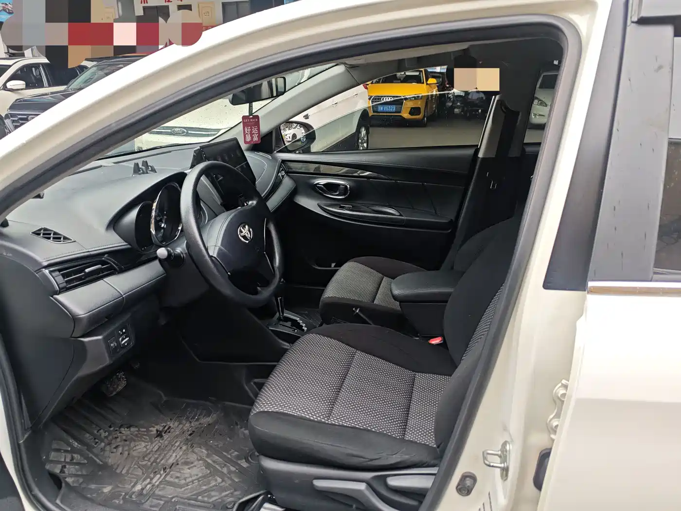 Toyota Vios FS 2017 1.5L CVT Fengchi Edition фото 4
