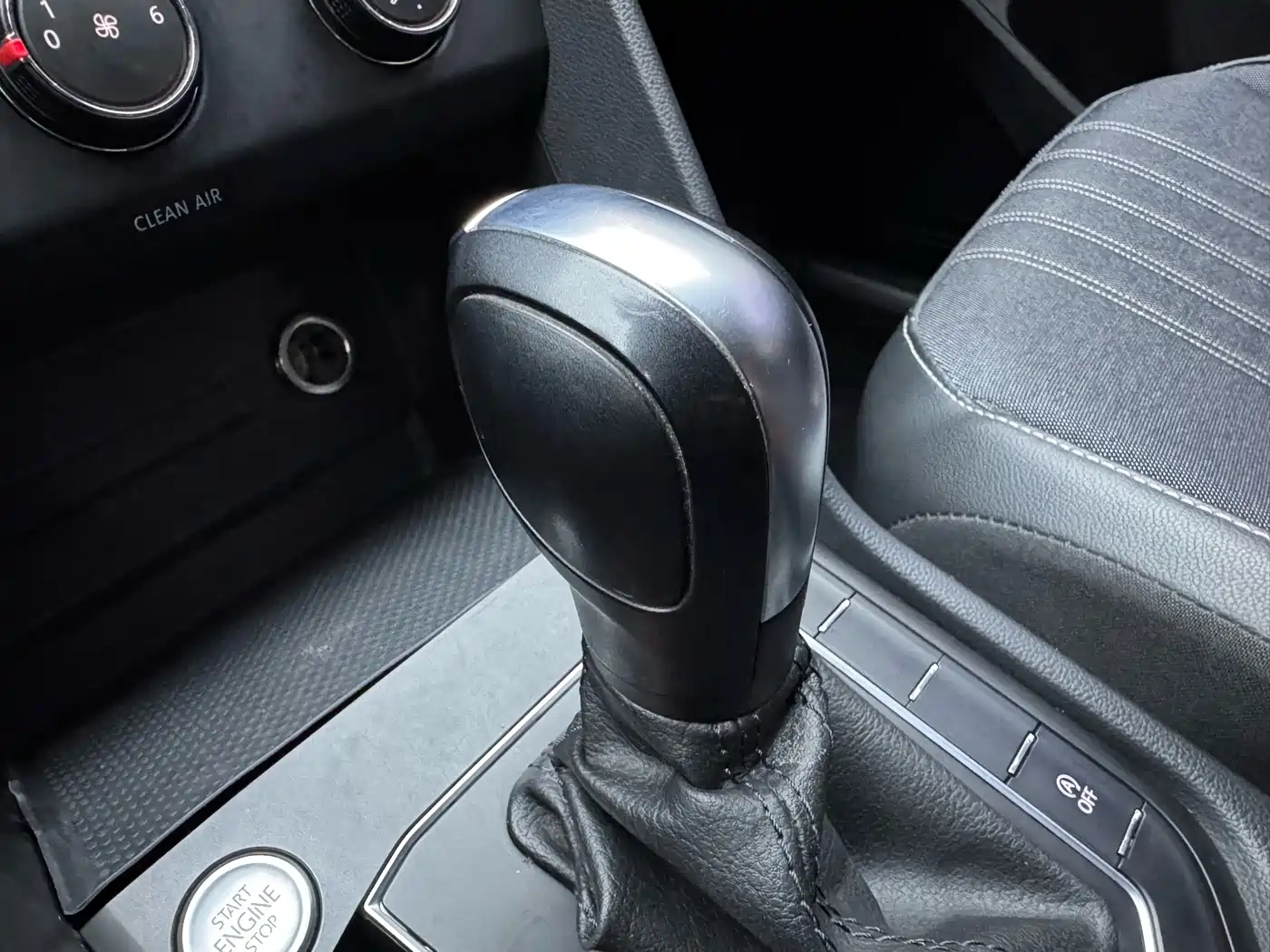 Volkswagen Tiguan L 2022 330TSI Automatic 2WD Comfort Edition фото 25