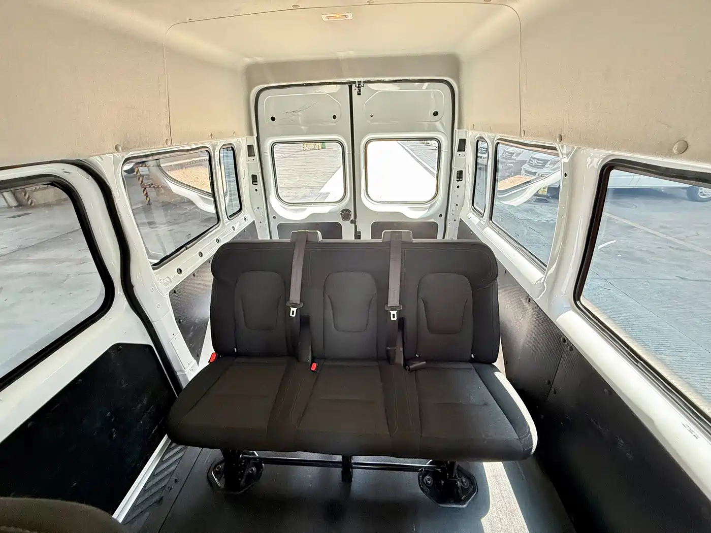 Jiangling JMC Fushun 2025 2025 Model 2.0T 6MT Diesel Short Wheelbase Medium-High Roof Commercial MPV 5/6 Seats