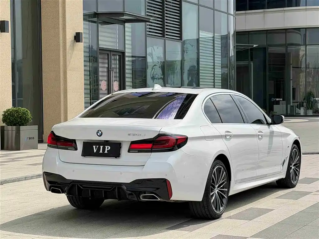 BMW 5 Series 2022 Model Second Facelift 530Li Leading M Sport Package фото 9
