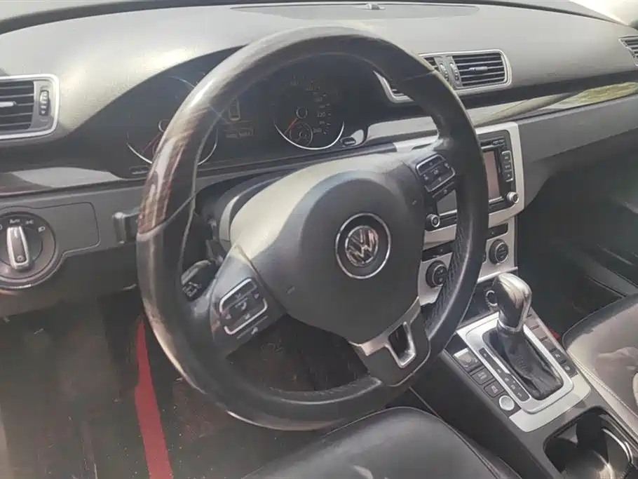 Volkswagen Magotan 2013 2.0TSI Premium фото 12