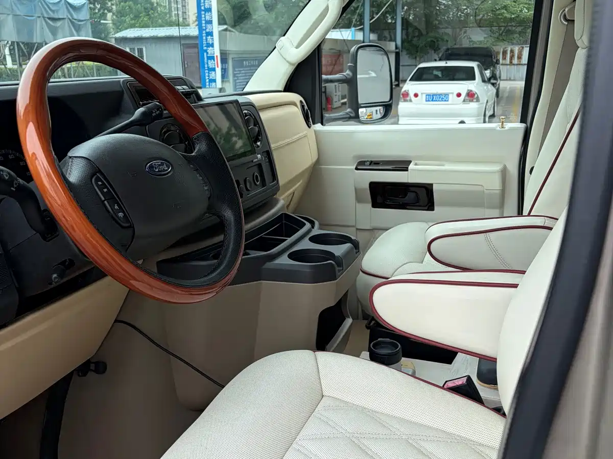 Ford E350 2014 2011 5.4L Platinum Limited Edition