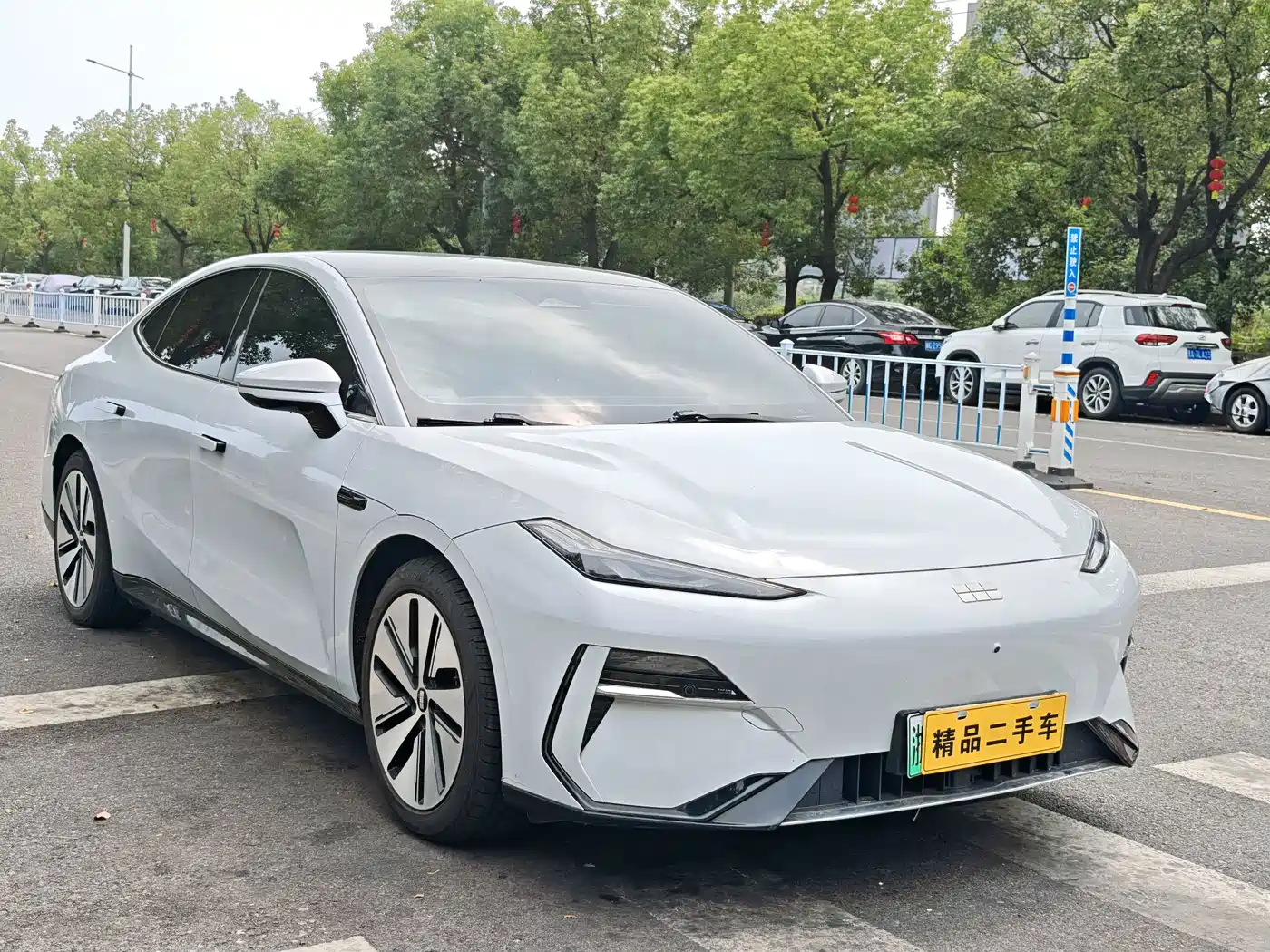 Geely Galaxy Galaxy E8 2024 2024 665km RWD Starship Voyager Edition