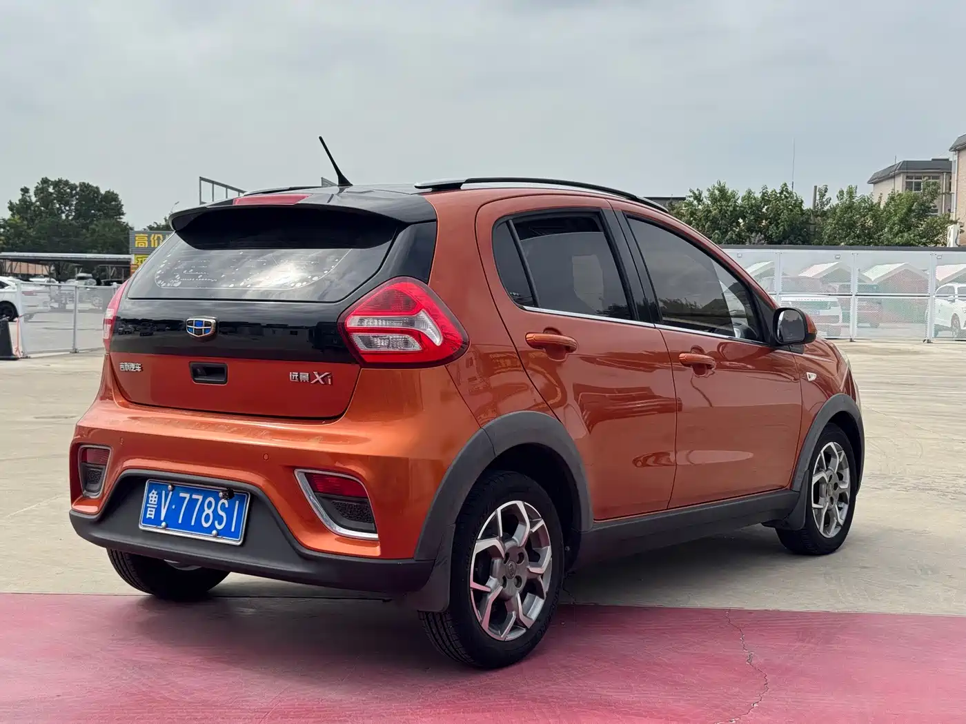 Geely Yuanjing X1 2018 2017 1.3L Auto Fun Edition