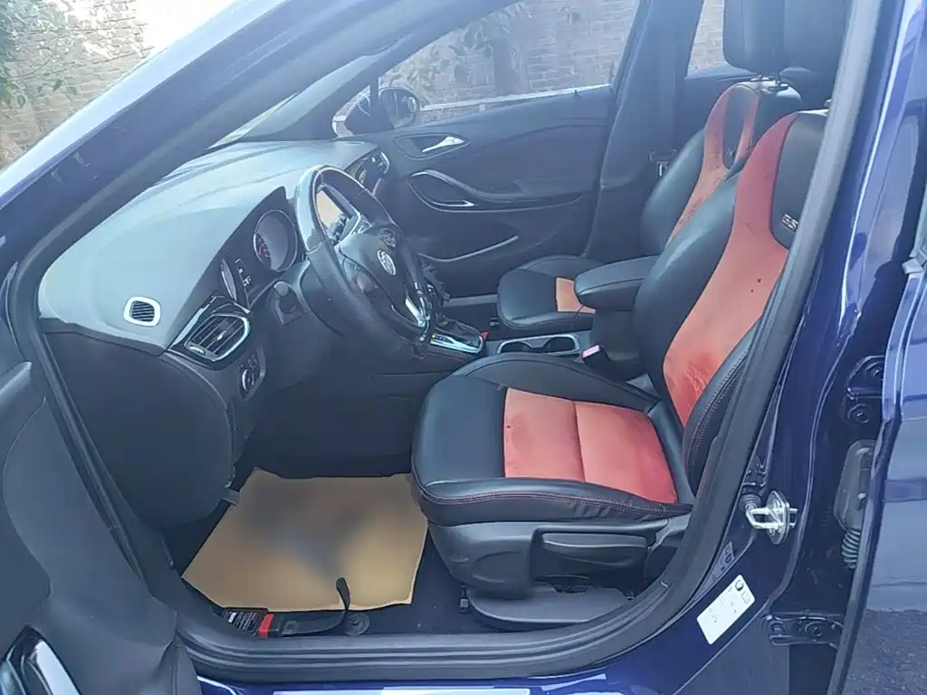 Фото 15 - Buick Verano