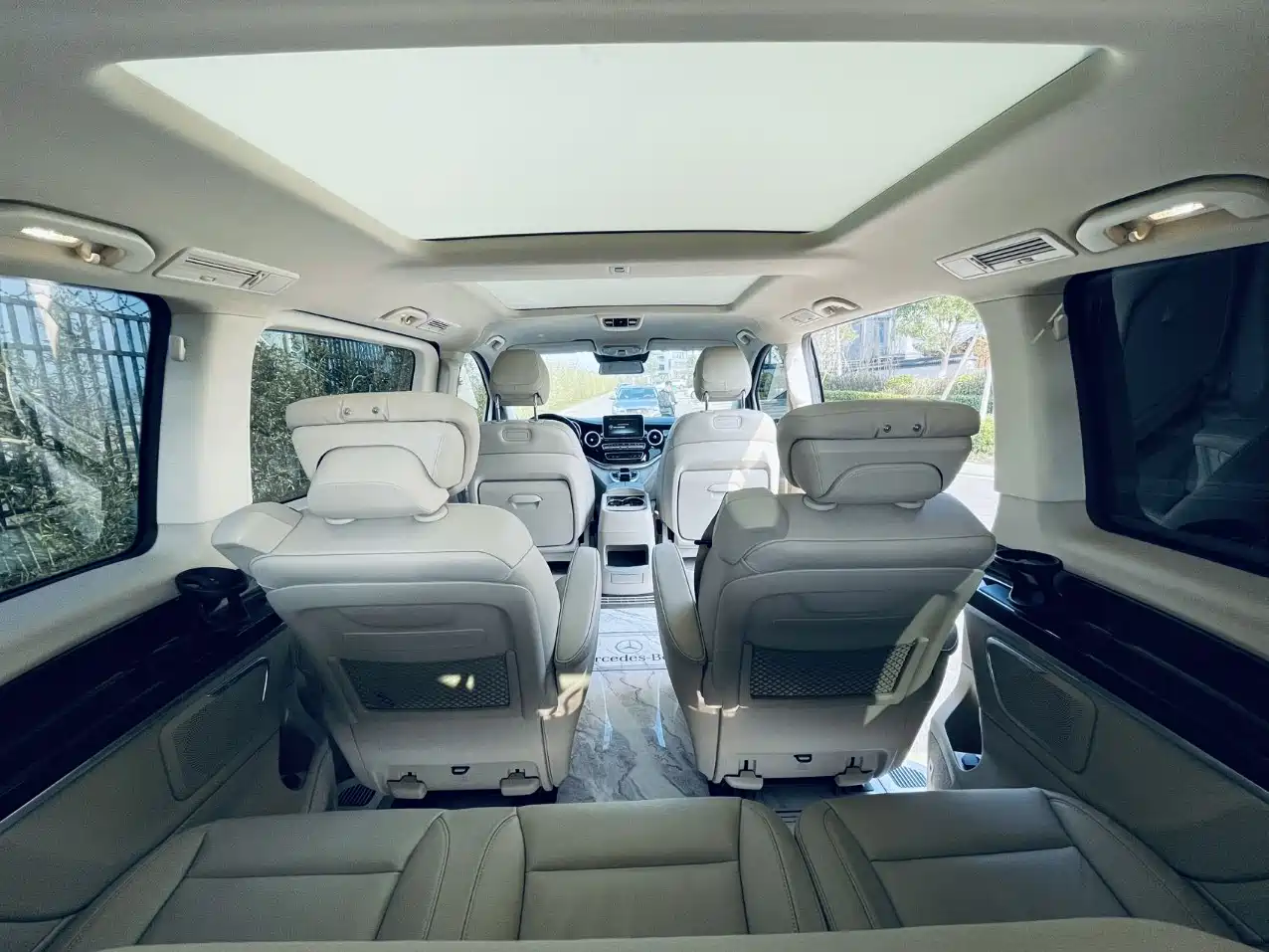 Mercedes-Benz V-Class 2018 V 260 Premium Edition China VI фото 9