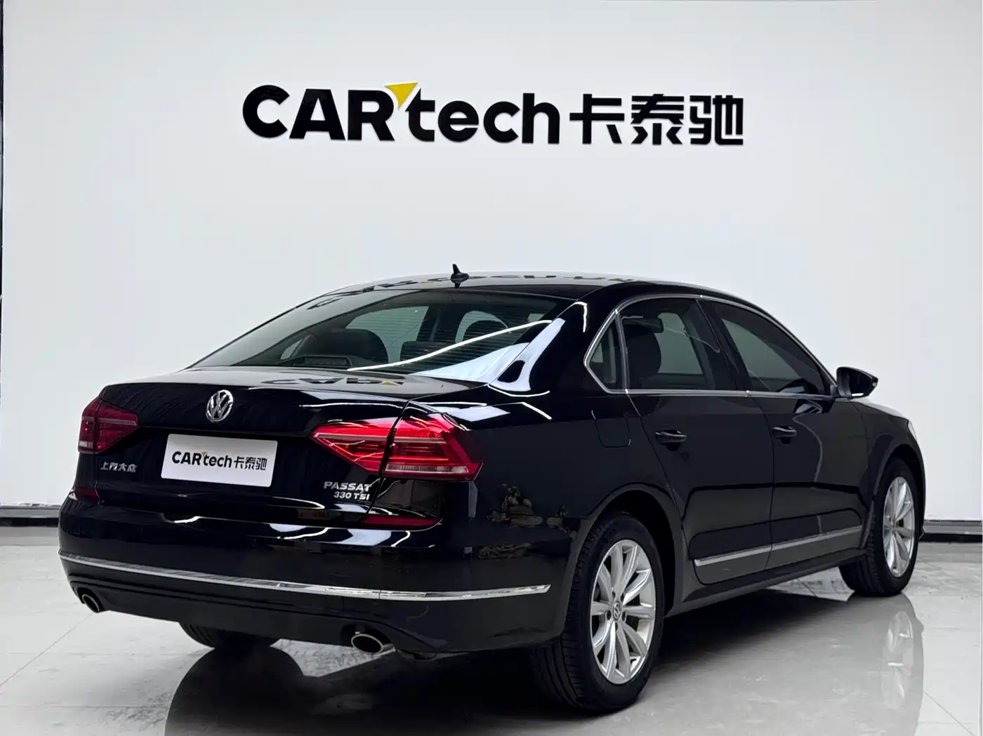 Volkswagen Passat 2017 330TSI DSG Prestige фото 4