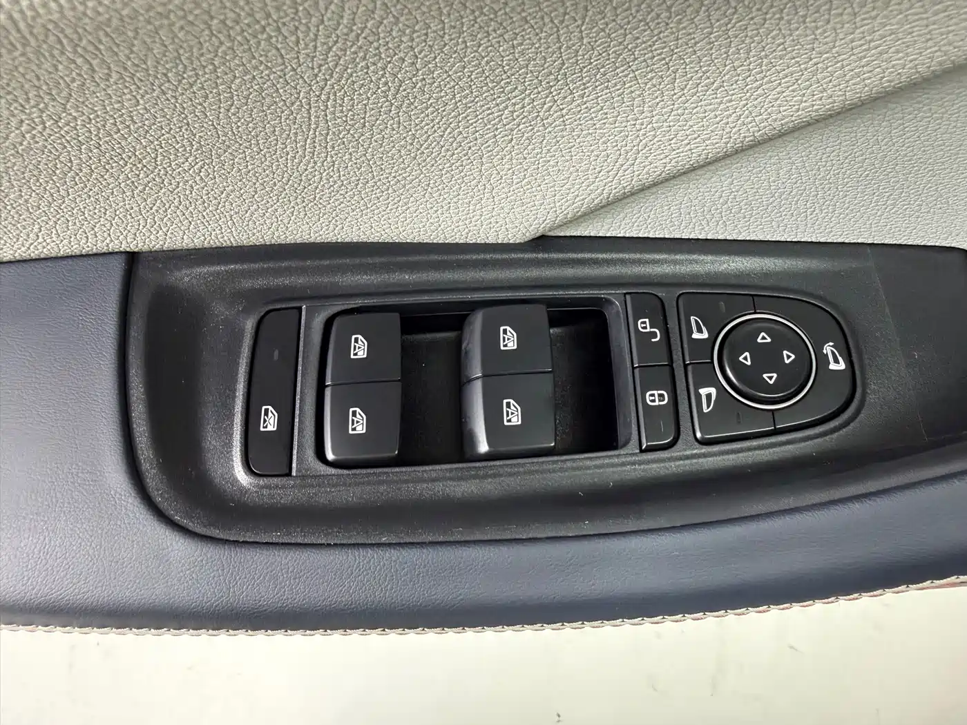 BYD Qin PLUS 2021 DM-i 55KM Flagship фото 15