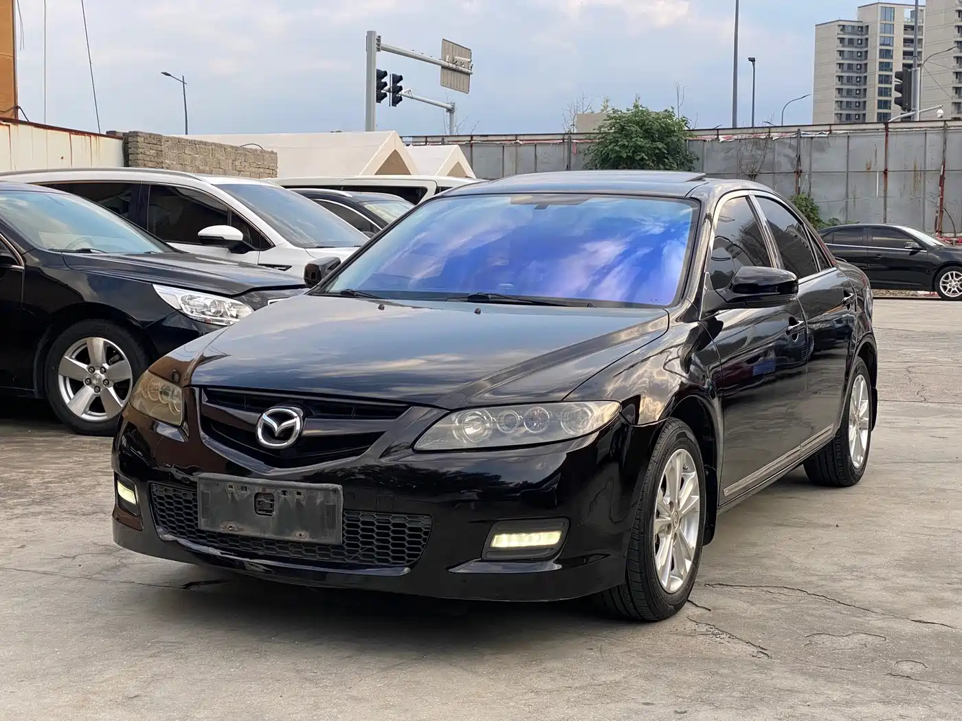Photo 1 - Mazda 6